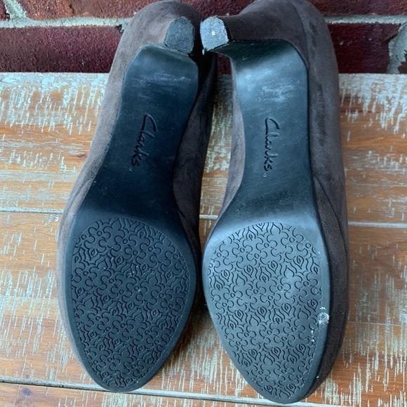 Clarks Indigo Chocolate Brown Suede Leather Heels - Picture 8 of 9